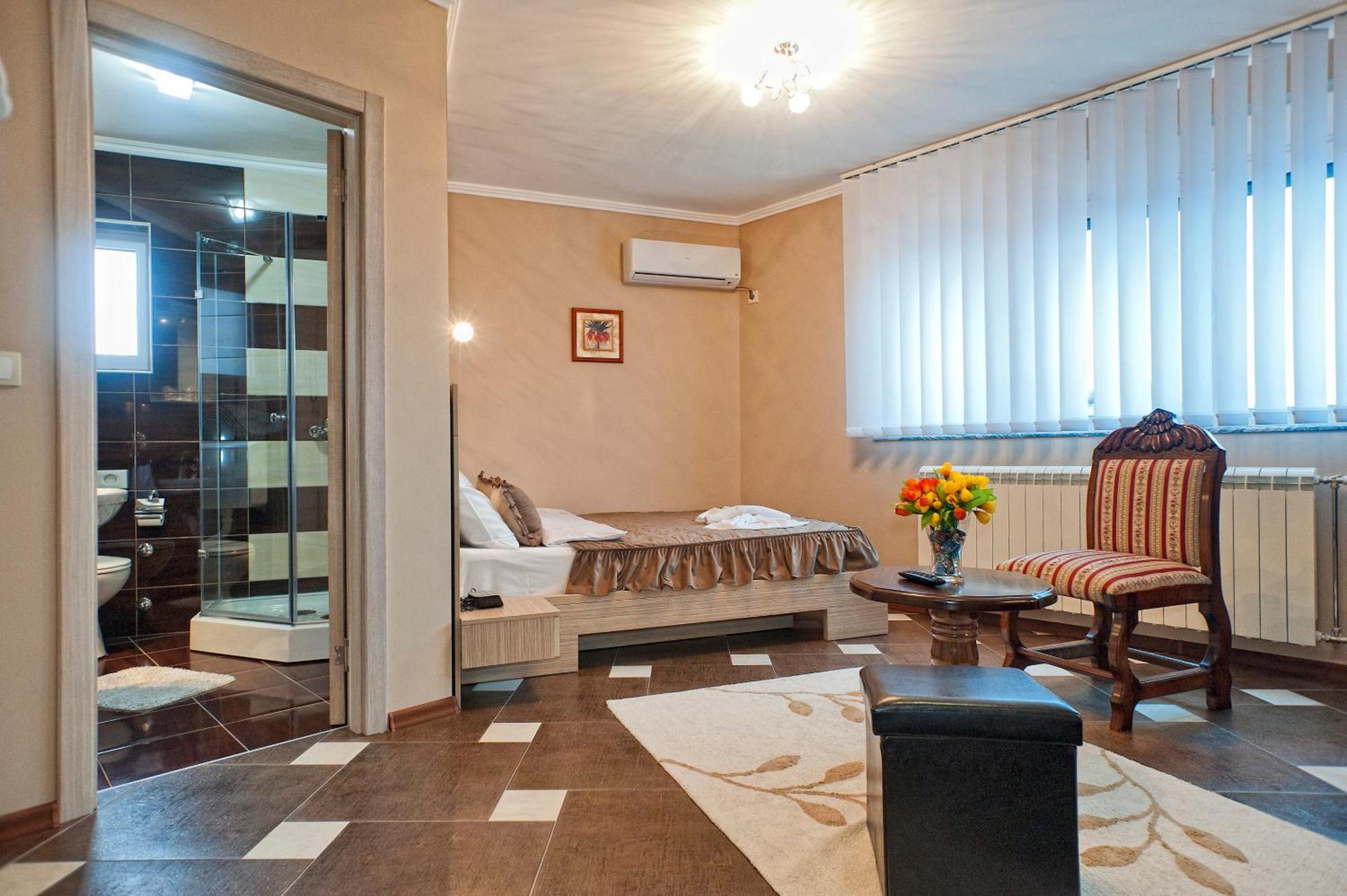 Garni Hotel Lama Kragujevac Eksteriør bilde
