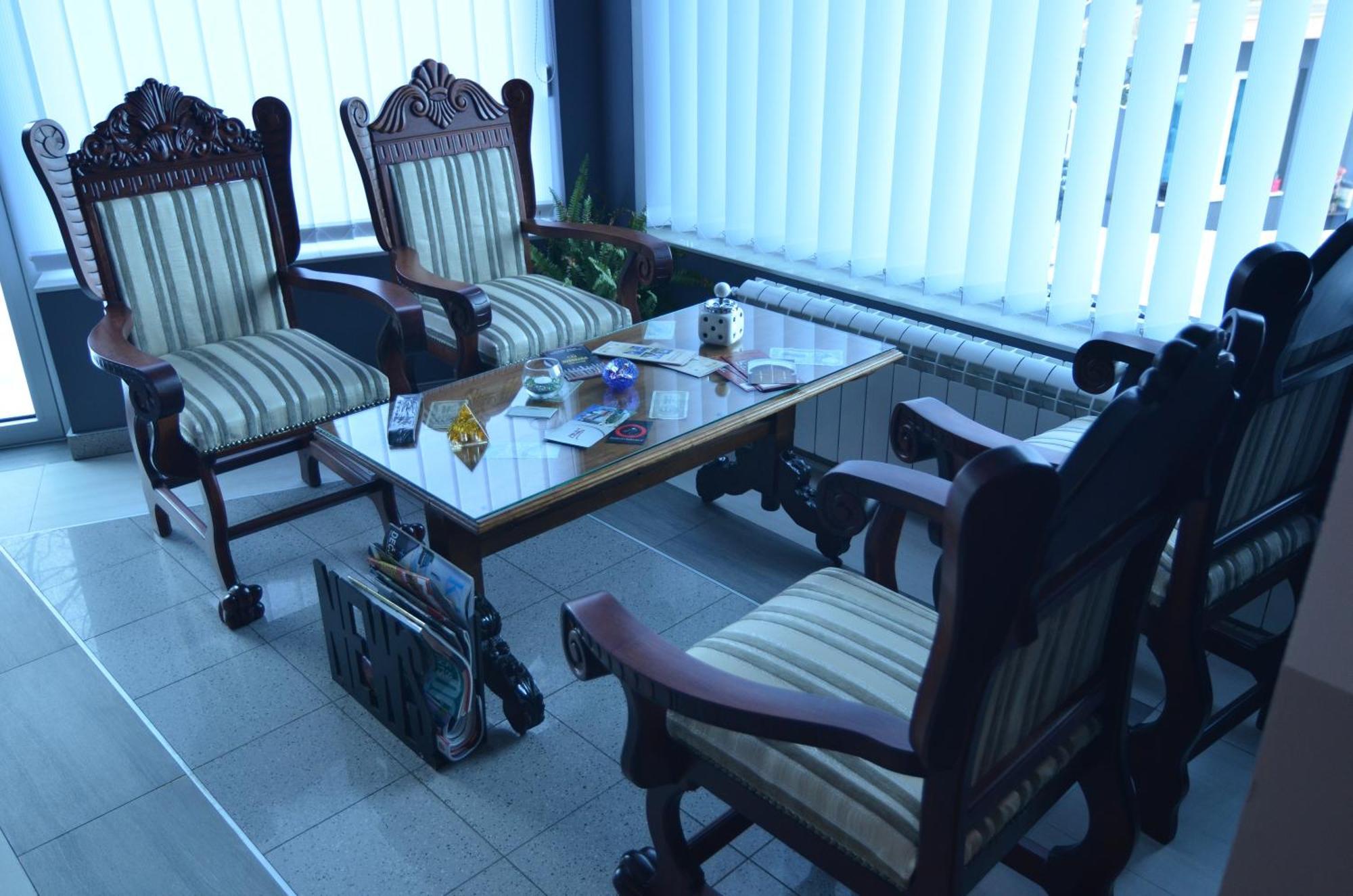 Garni Hotel Lama Kragujevac Eksteriør bilde