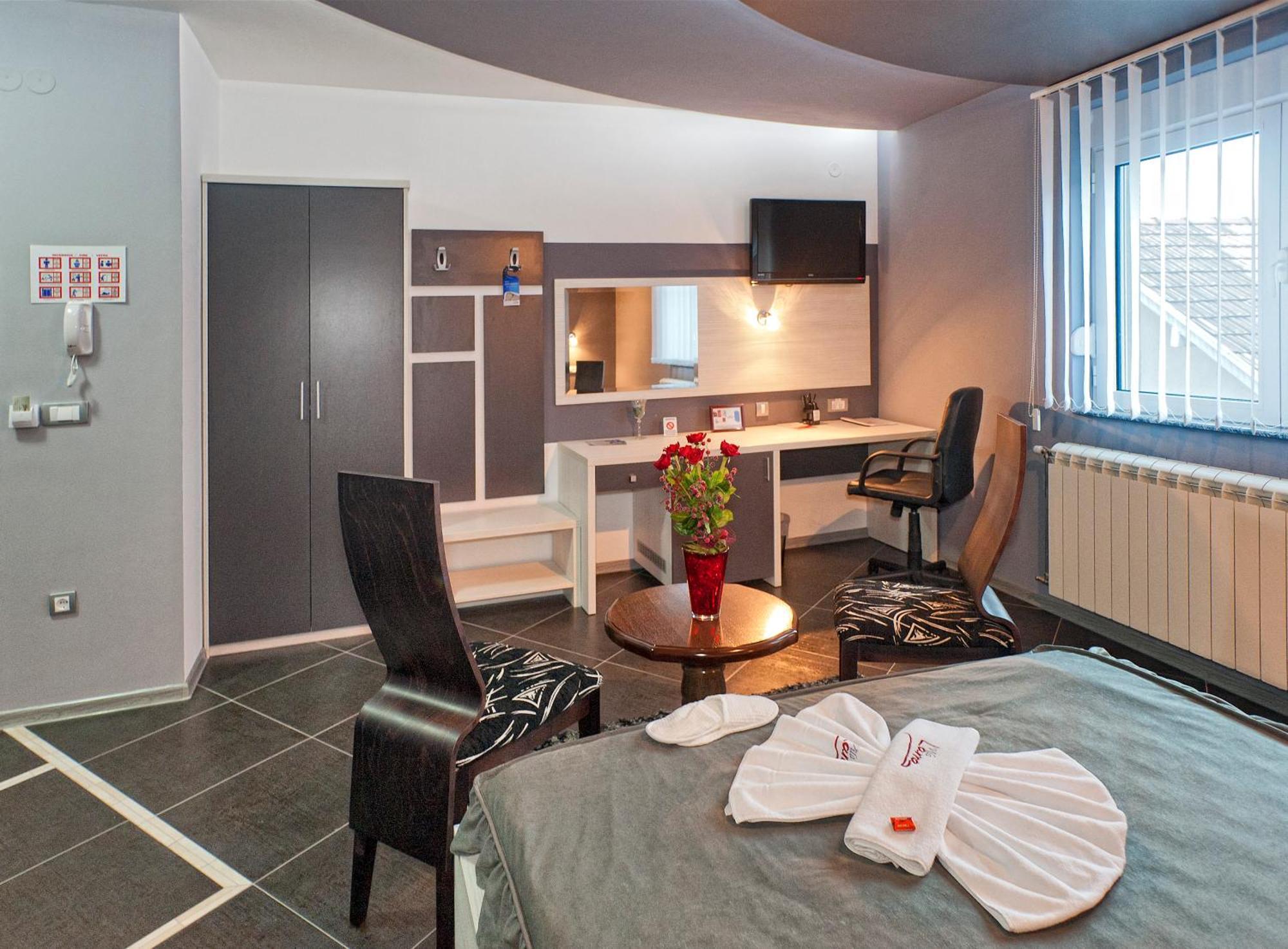 Garni Hotel Lama Kragujevac Eksteriør bilde
