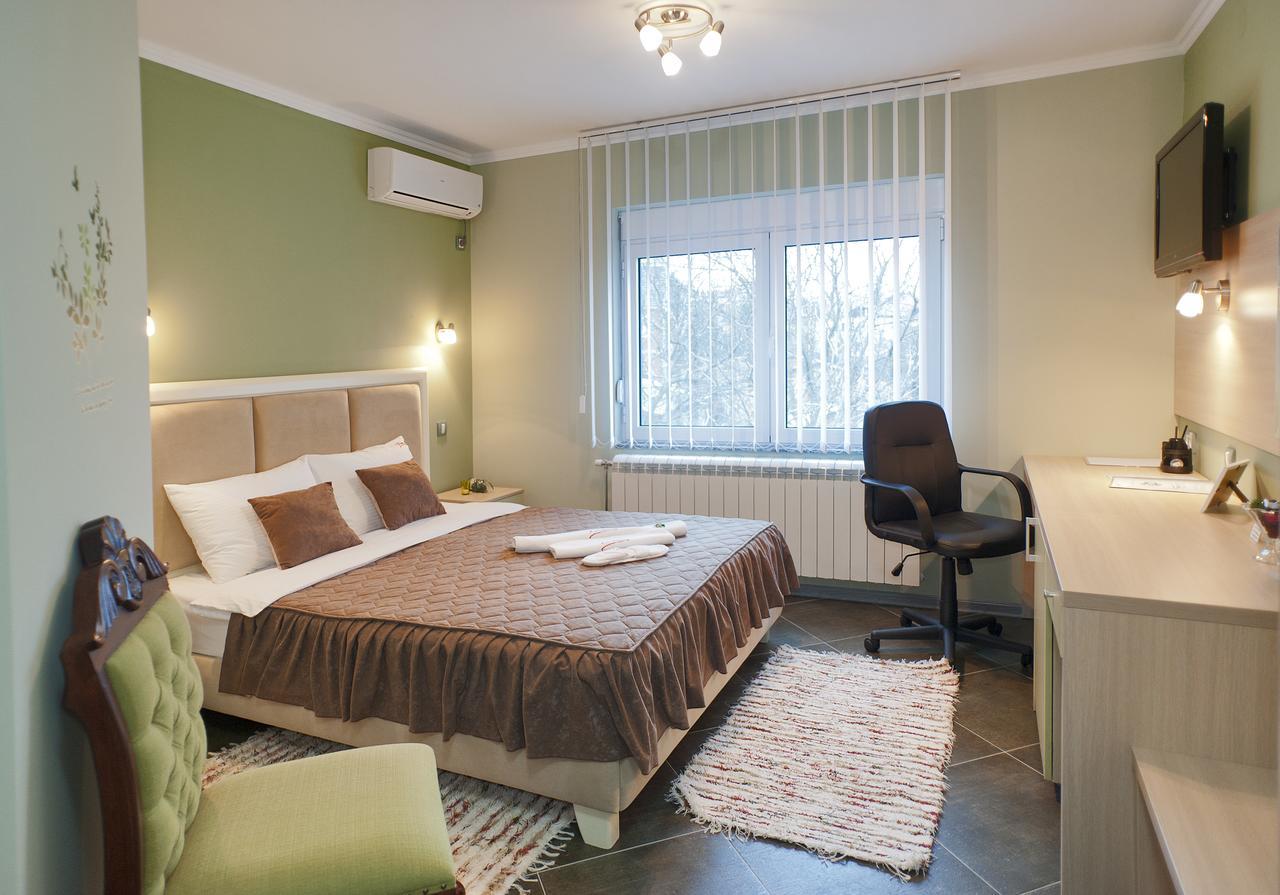 Garni Hotel Lama Kragujevac Eksteriør bilde