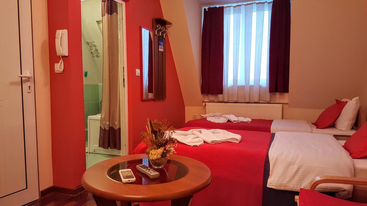 Garni Hotel Lama Kragujevac Eksteriør bilde