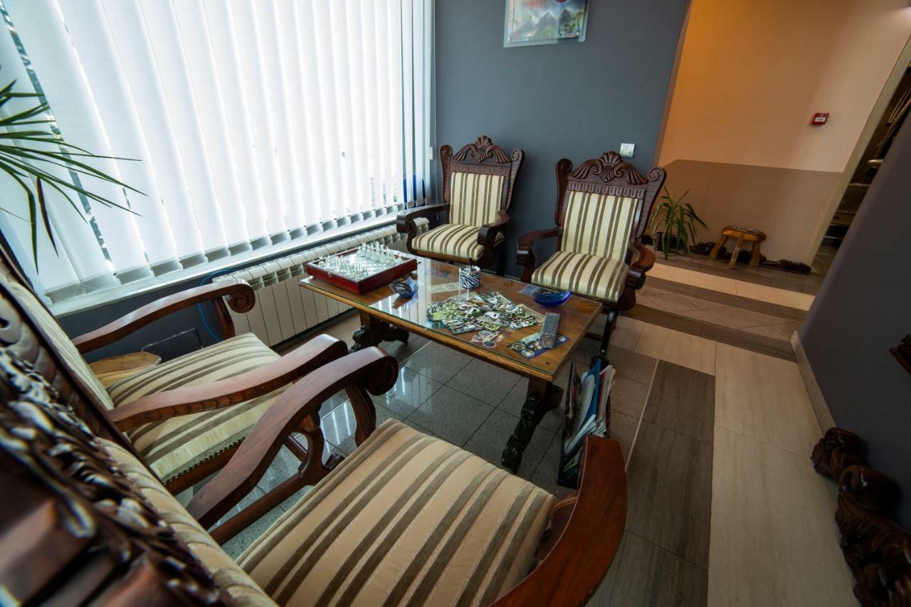 Garni Hotel Lama Kragujevac Eksteriør bilde