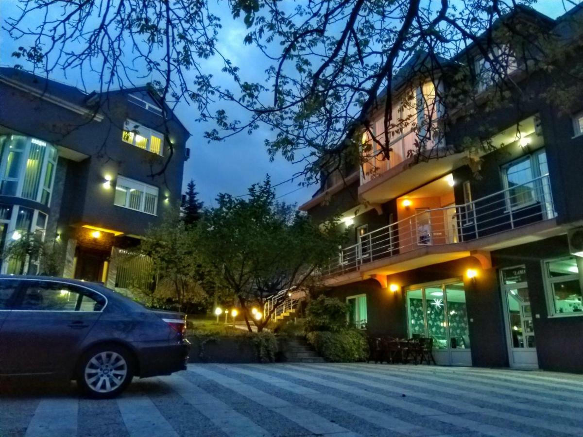 Garni Hotel Lama Kragujevac Eksteriør bilde
